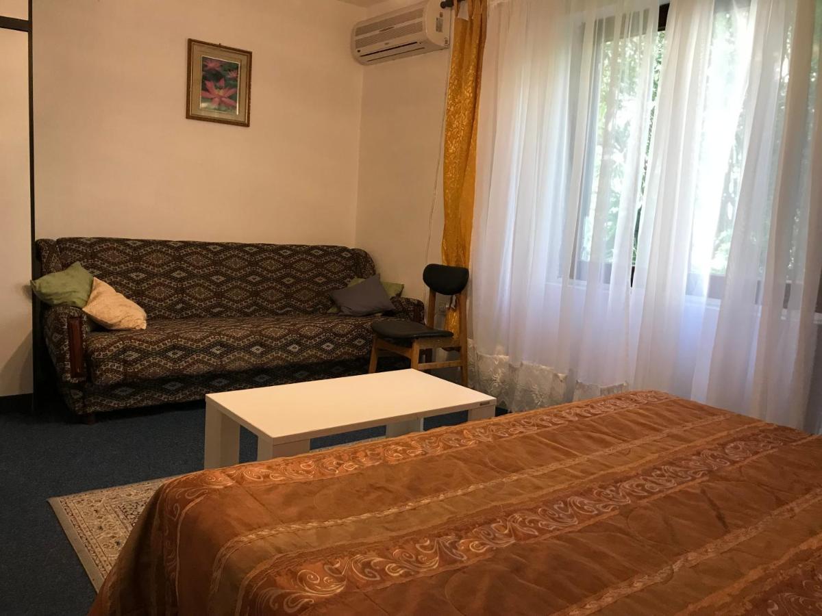 Madam Svetlana Bed & Breakfast Tivat Eksteriør bilde