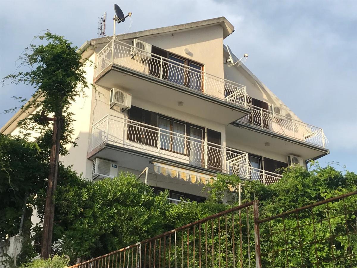 Madam Svetlana Bed & Breakfast Tivat Eksteriør bilde